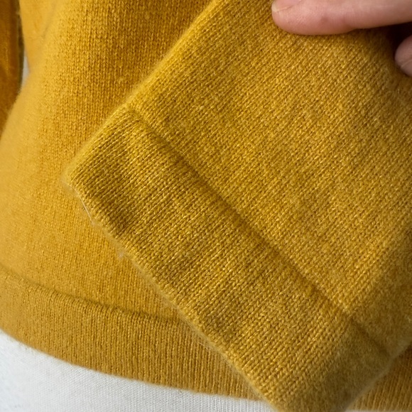 Happy Sheep ADORABLE Cashmere Sweater. Intarsia “HAPPY.” 🙂 - Picture 8 of 14